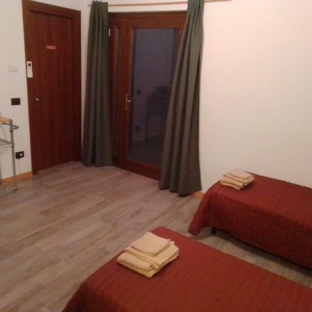 Al Terminal Hotel Somma Lombardo Exterior photo